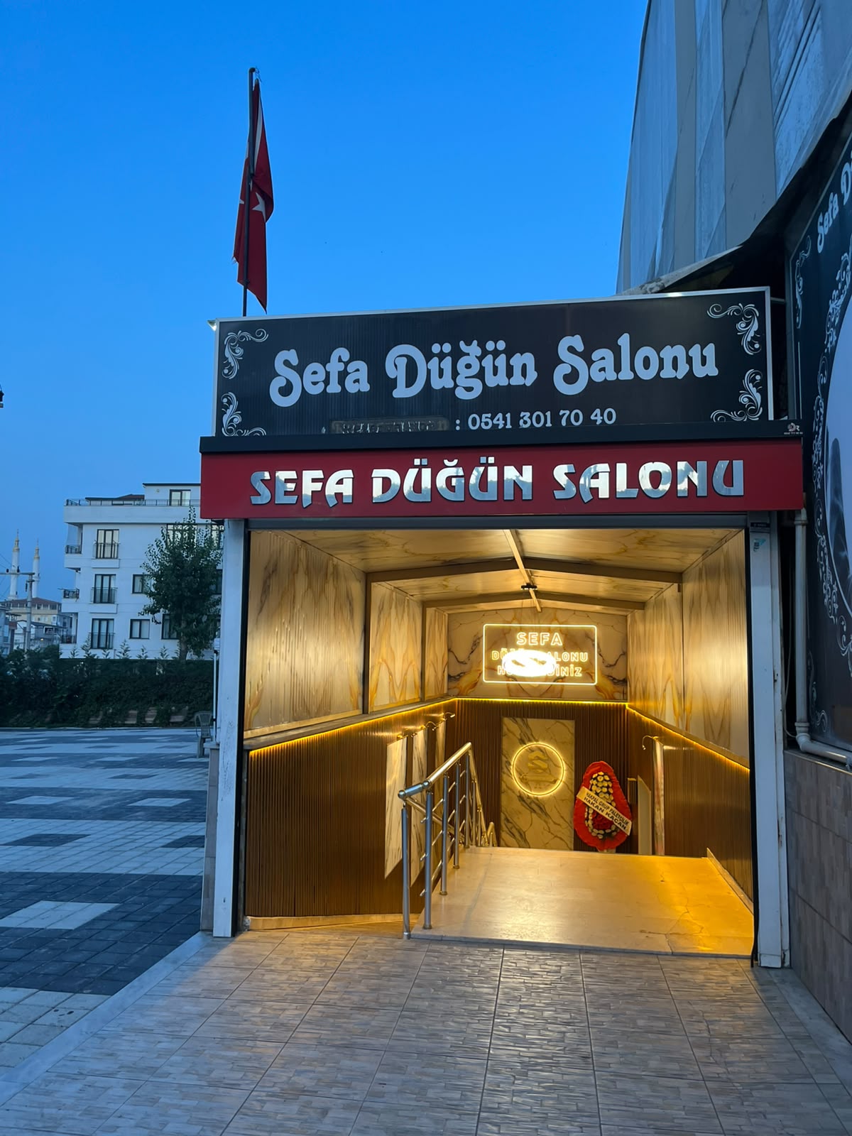 Salon girişi